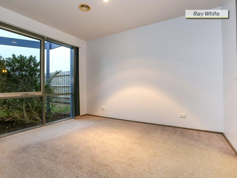 18 Golf Course Circle, Safety Beach VIC 3936
