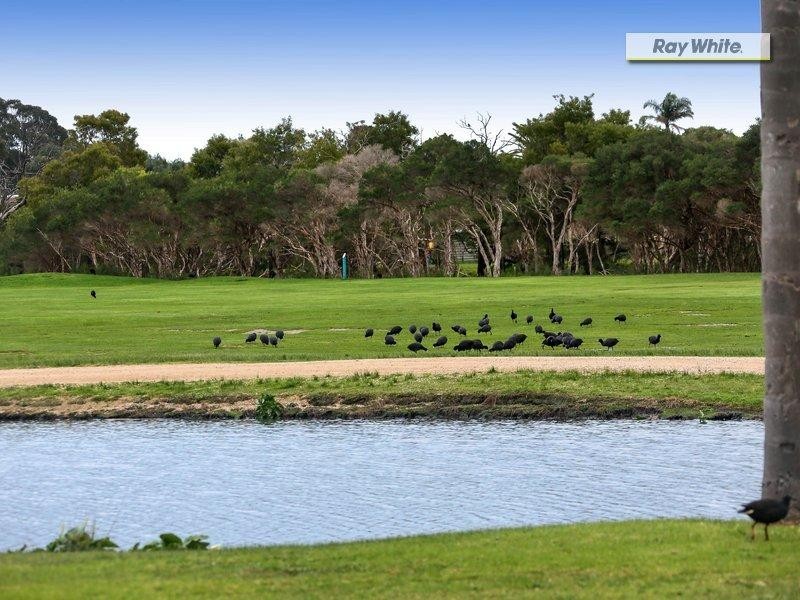 18 Golf Course Circle, Safety Beach VIC 3936