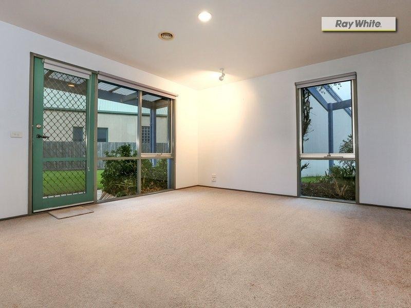 18 Golf Course Circle, Safety Beach VIC 3936