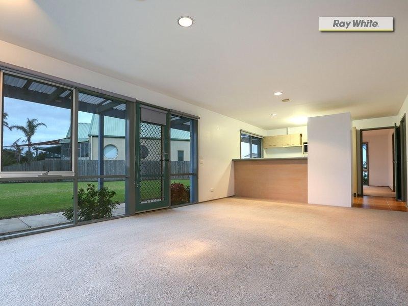 18 Golf Course Circle, Safety Beach VIC 3936