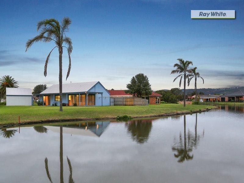 18 Golf Course Circle, Safety Beach VIC 3936