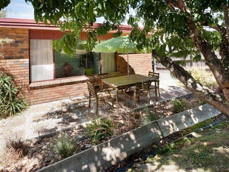 104 Fifth Avenue, Rosebud VIC 3939