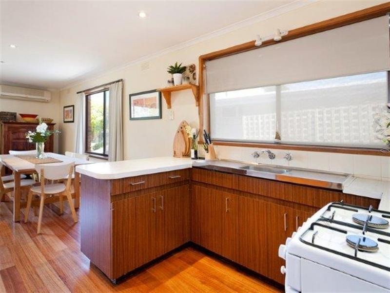 104 Fifth Avenue, Rosebud VIC 3939