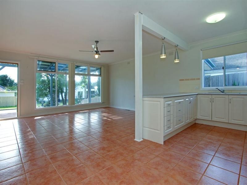 15 Cass Street, Rosebud VIC 3939