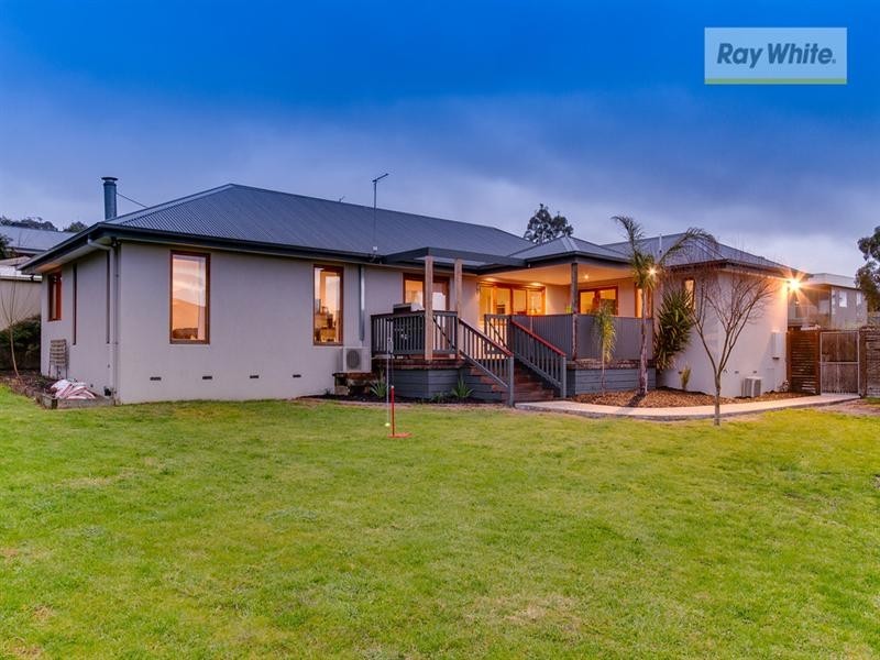 48 Warrain Avenue, Rosebud VIC 3939