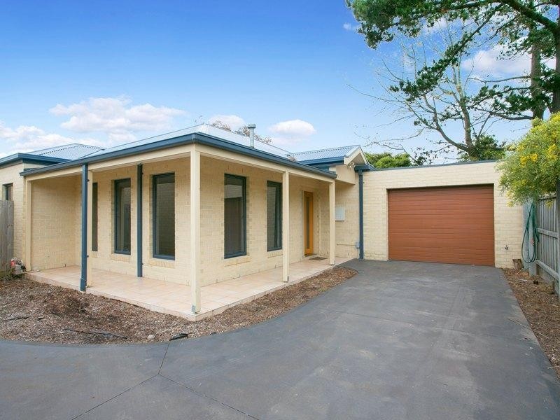 2/273 Bayview Road, Mccrae VIC 3938