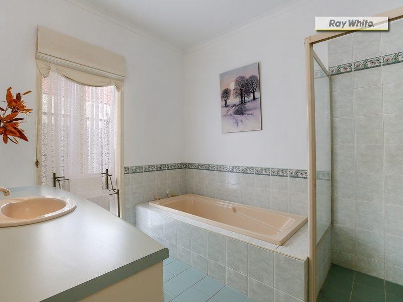 9 Seascape Place, Safety Beach VIC 3936