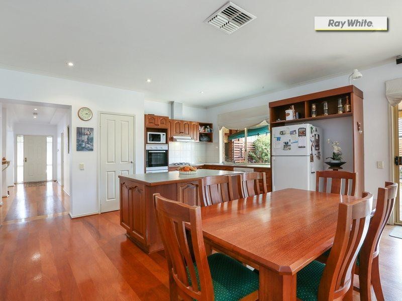 9 Seascape Place, Safety Beach VIC 3936