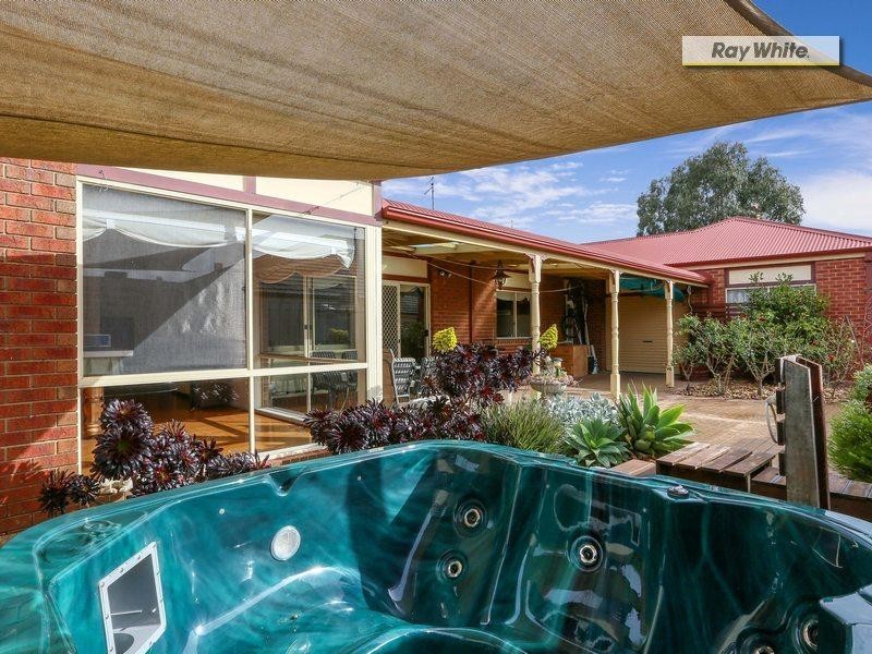 9 Seascape Place, Safety Beach VIC 3936