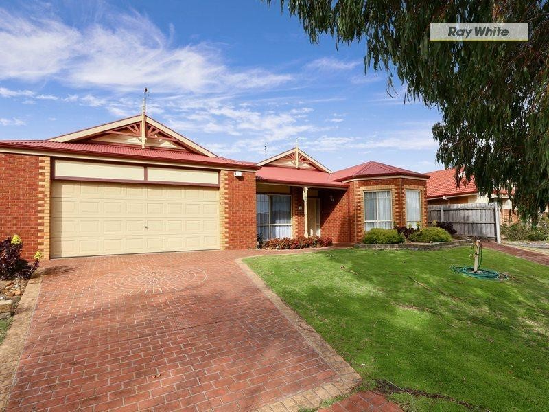 9 Seascape Place, Safety Beach VIC 3936