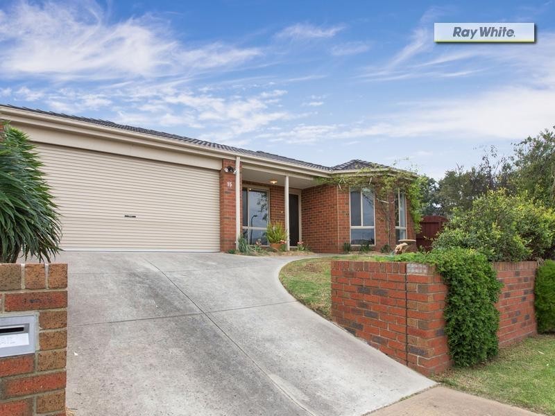 15 Josie Place, Rosebud VIC 3939