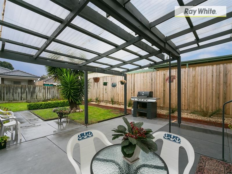 93 Fourth Avenue, Rosebud VIC 3939