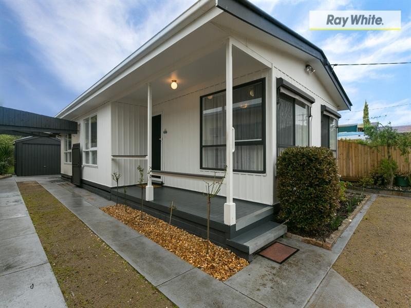 93 Fourth Avenue, Rosebud VIC 3939