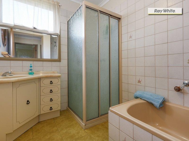 22 Howqua Drive, Rosebud West VIC 3940