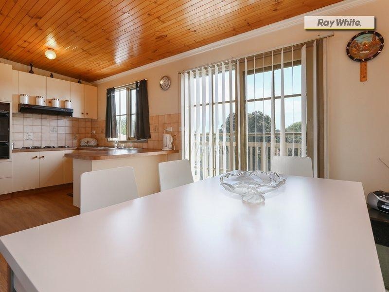 22 Howqua Drive, Rosebud West VIC 3940