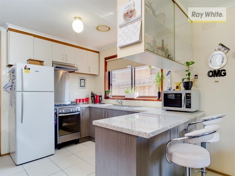 170 Eighth Avenue, Rosebud VIC 3939