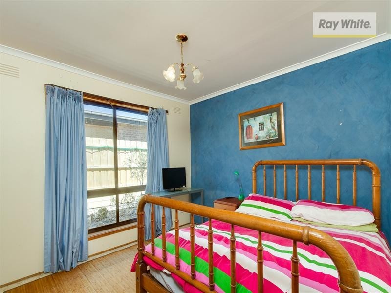 170 Eighth Avenue, Rosebud VIC 3939