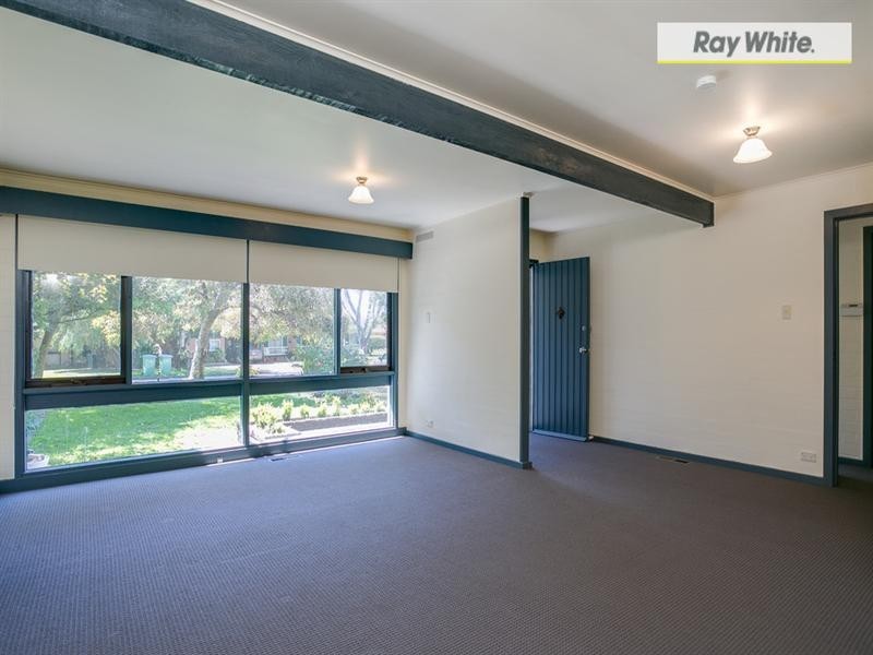 27 Ella Crescent, Rosebud West VIC 3940