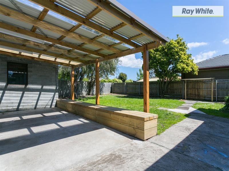 27 Ella Crescent, Rosebud West VIC 3940