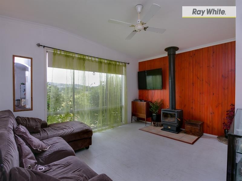 200 Ninth Avenue, Rosebud VIC 3939