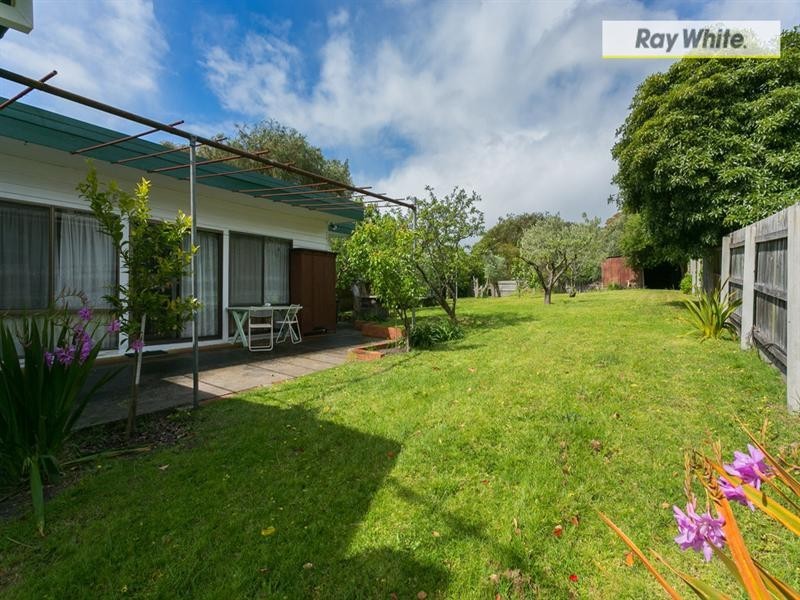 19 Potton Avenue, Rosebud VIC 3939