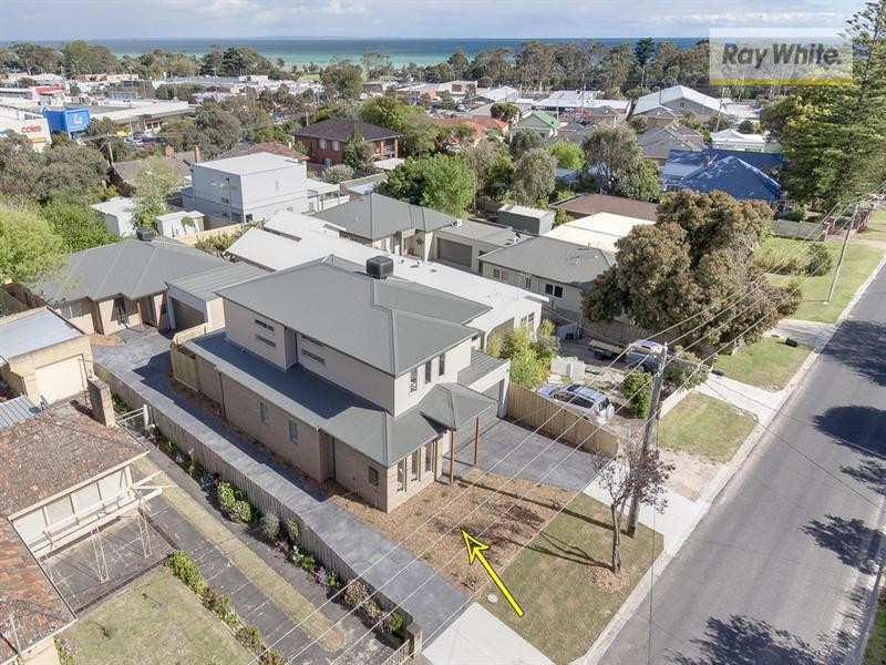 1/12 Thomas Street, Rosebud VIC 3939