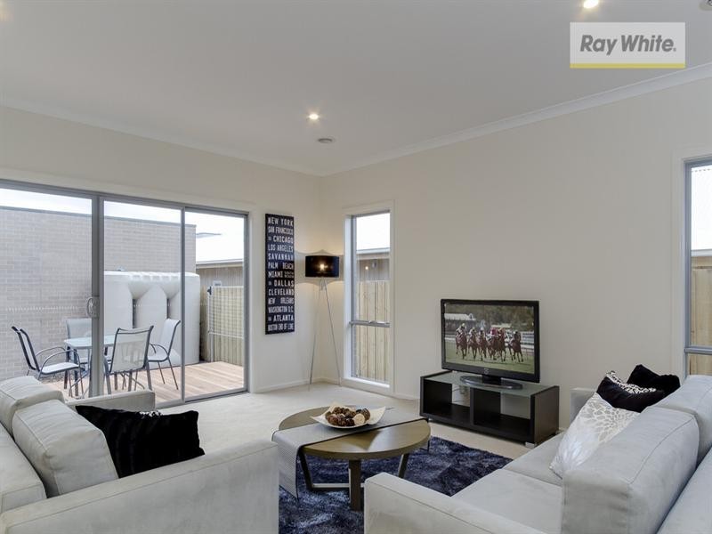 1/12 Thomas Street, Rosebud VIC 3939