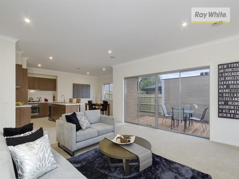 1/12 Thomas Street, Rosebud VIC 3939