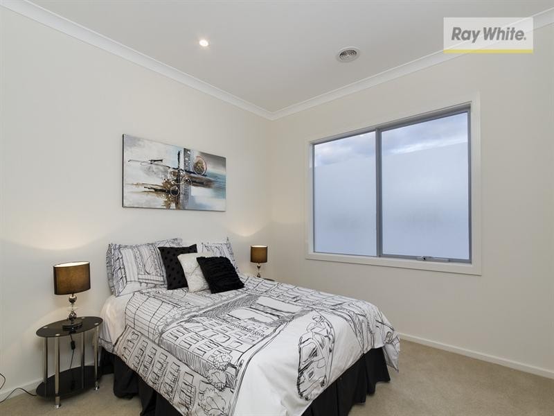 1/12 Thomas Street, Rosebud VIC 3939