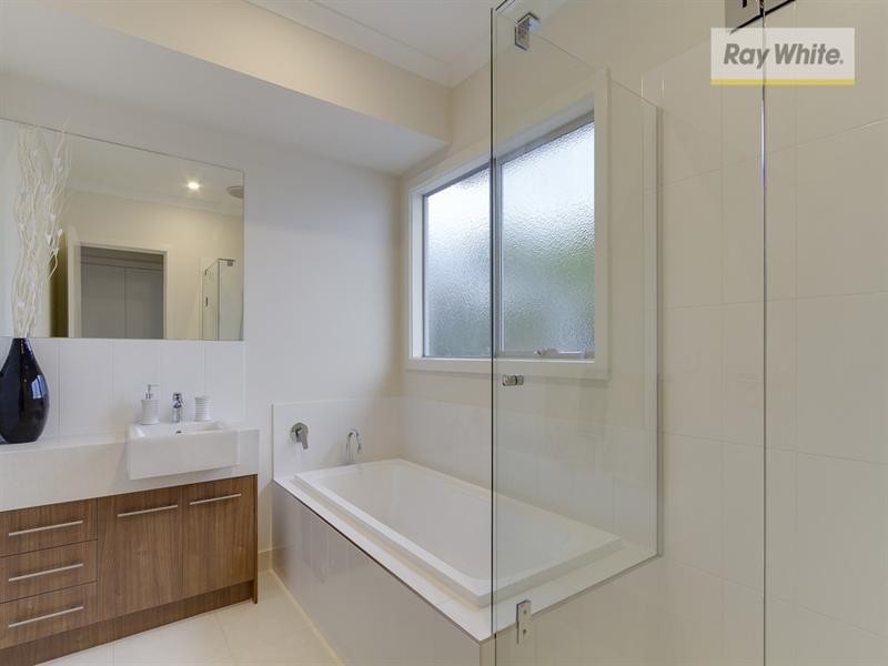 1/12 Thomas Street, Rosebud VIC 3939