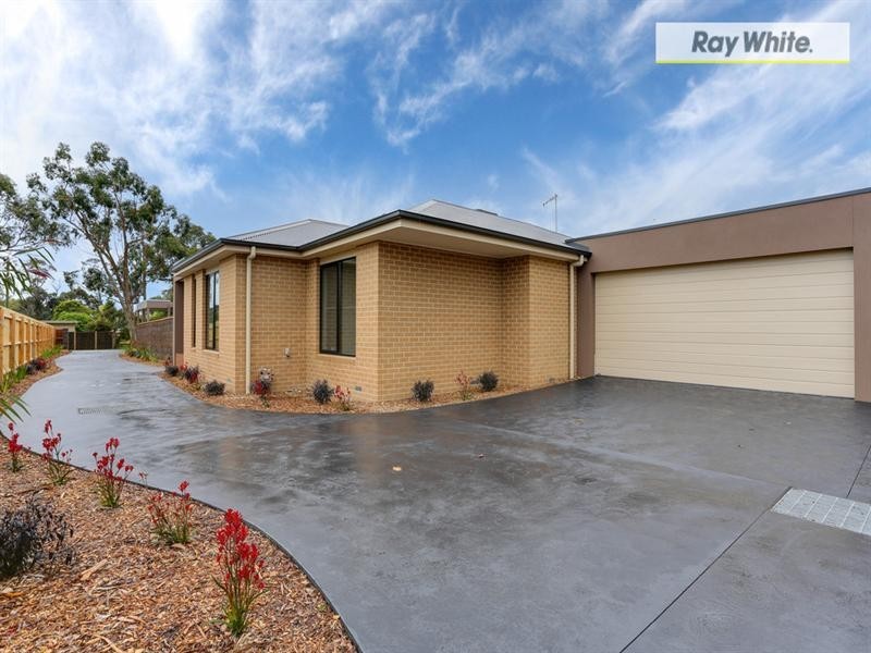 2/49 Fairway Grove, Rosebud VIC 3939