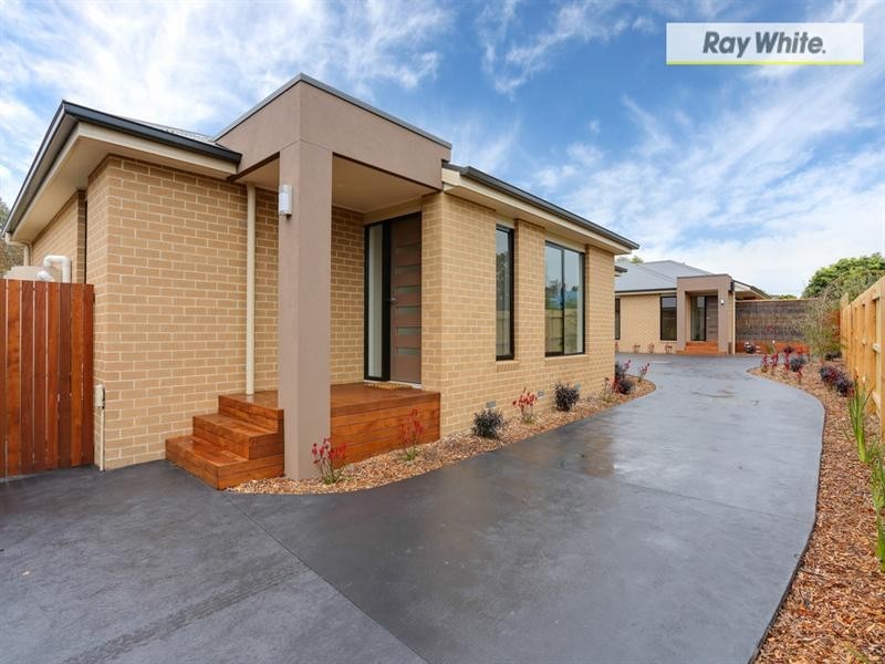 2/49 Fairway Grove, Rosebud VIC 3939