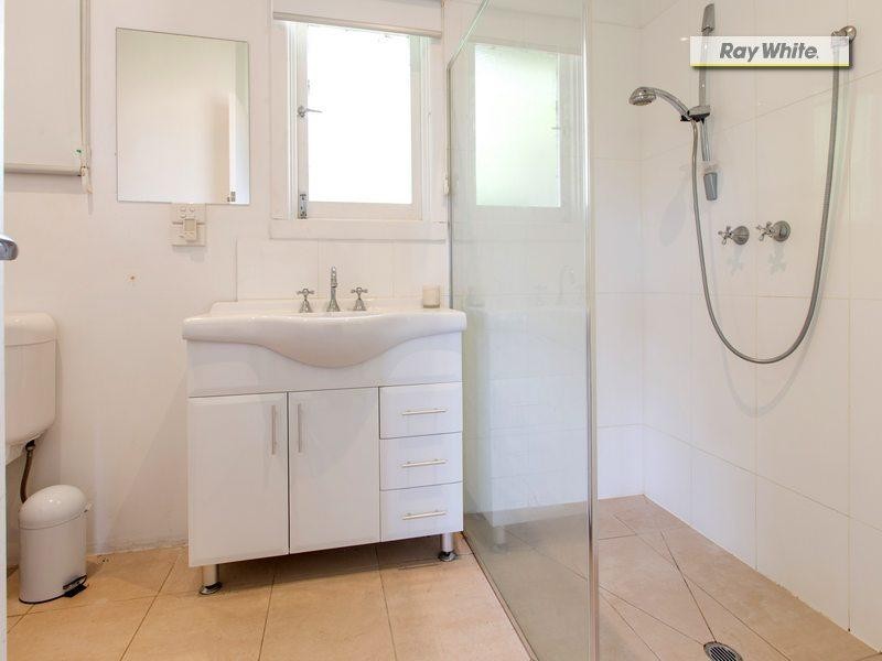 77 Bayview Road, Mccrae VIC 3938