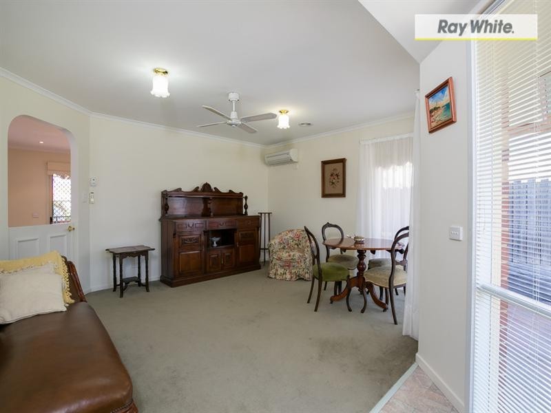 137 Seventh Avenue, Rosebud VIC 3939