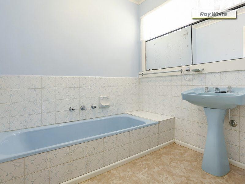 12 Chunar Grove, Mccrae VIC 3938