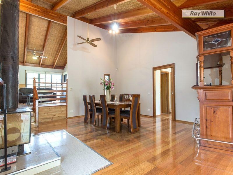 24 Bellbangra Avenue, Rosebud VIC 3939