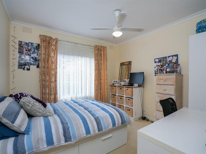 84 Fifth Avenue, Rosebud VIC 3939