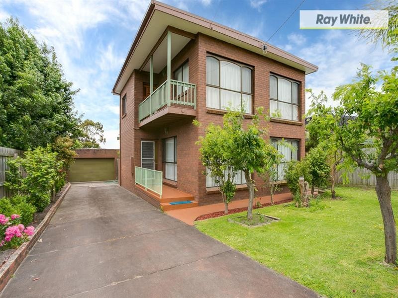 8 Cosmos Street, Dromana VIC 3936