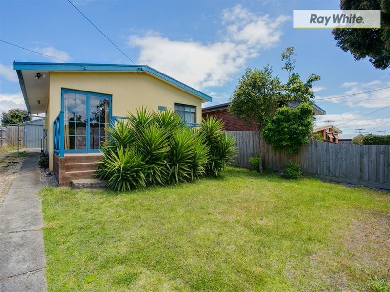 180 Eighth Avenue, Rosebud VIC 3939