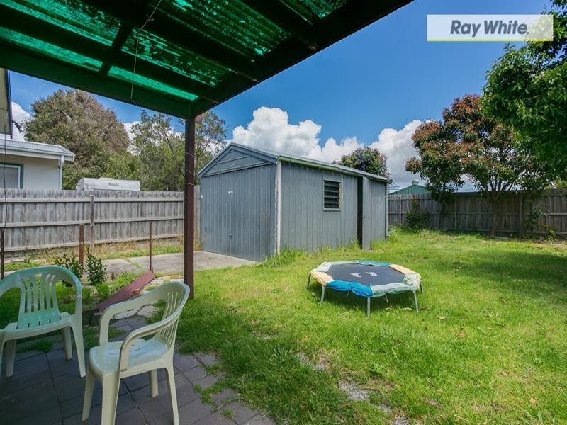 180 Eighth Avenue, Rosebud VIC 3939
