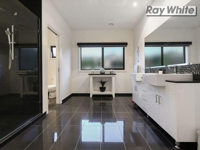 17 Seaview Close, Rosebud VIC 3939