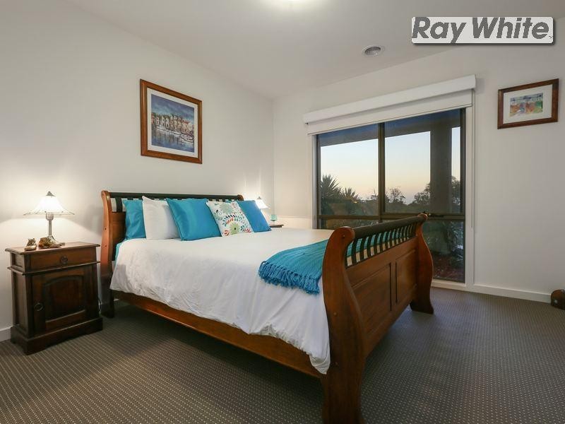 17 Seaview Close, Rosebud VIC 3939