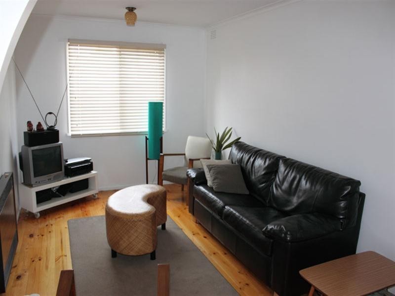 66 Seventh Avenue, Rosebud VIC 3939