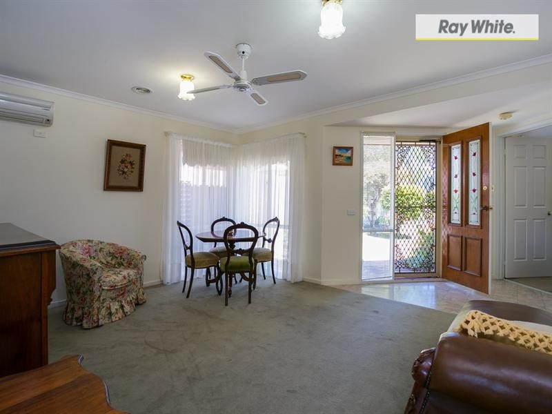 137 Seventh Avenue, Rosebud VIC 3939