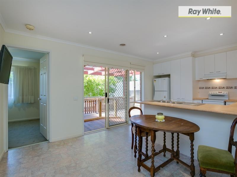 137 Seventh Avenue, Rosebud VIC 3939