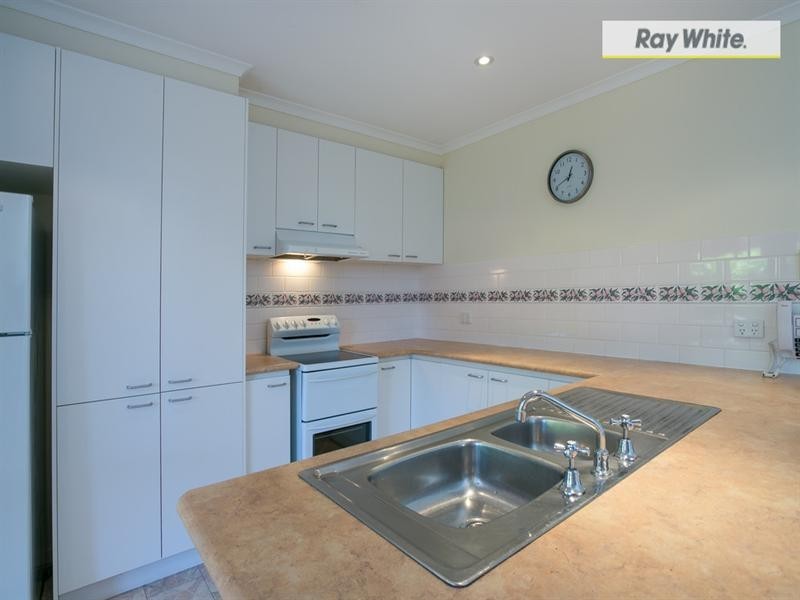 137 Seventh Avenue, Rosebud VIC 3939