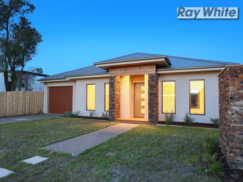 2/21 Staughton Avenue, Rosebud West VIC 3940