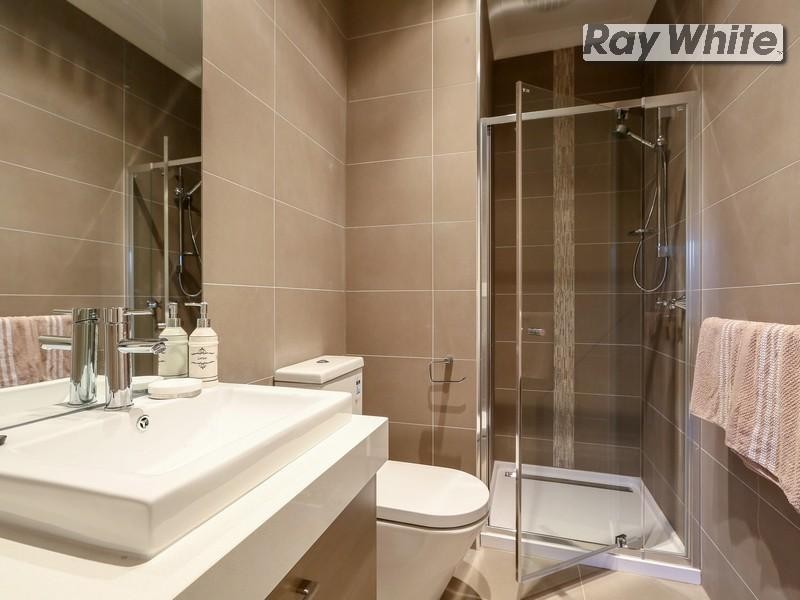 2/21 Staughton Avenue, Rosebud West VIC 3940