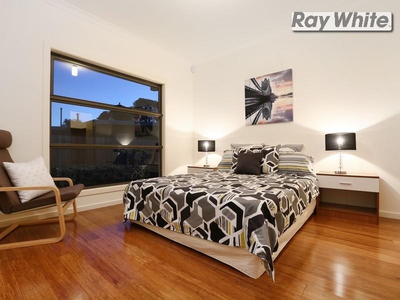 2/21 Staughton Avenue, Rosebud West VIC 3940