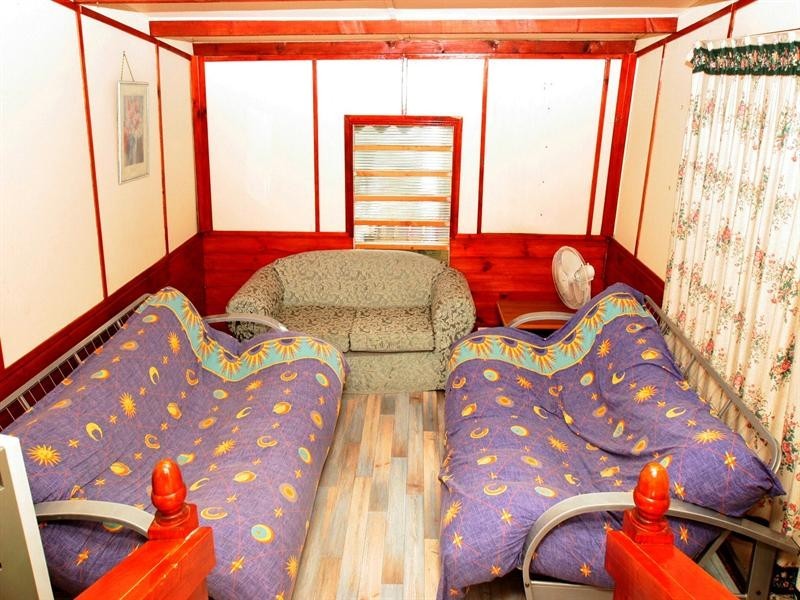 18 Sixth Avenue, Rosebud VIC 3939